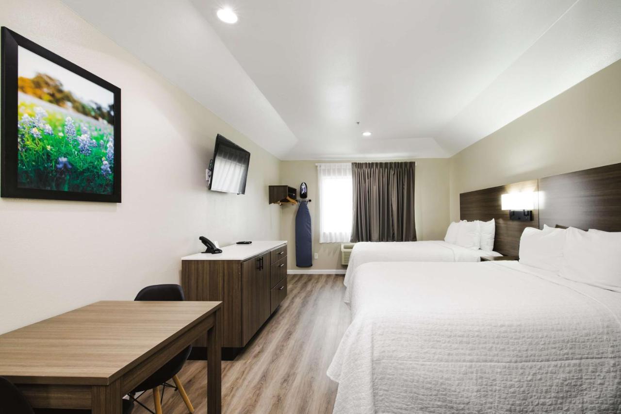 Surestay Studio By Best Western Conroe Downtown Экстерьер фото