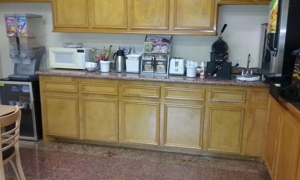 Surestay Studio By Best Western Conroe Downtown Экстерьер фото